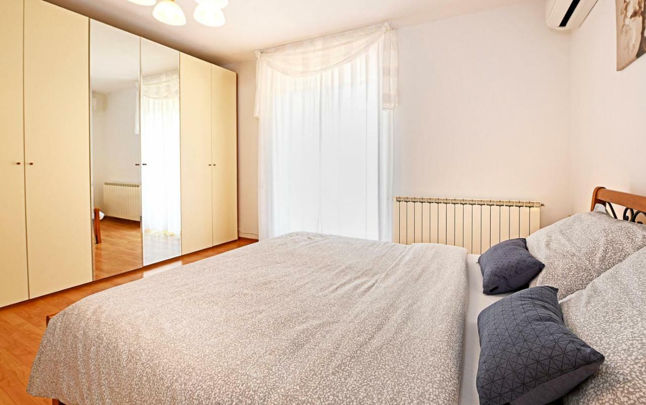 Villa Luna Пореч Экстерьер фото